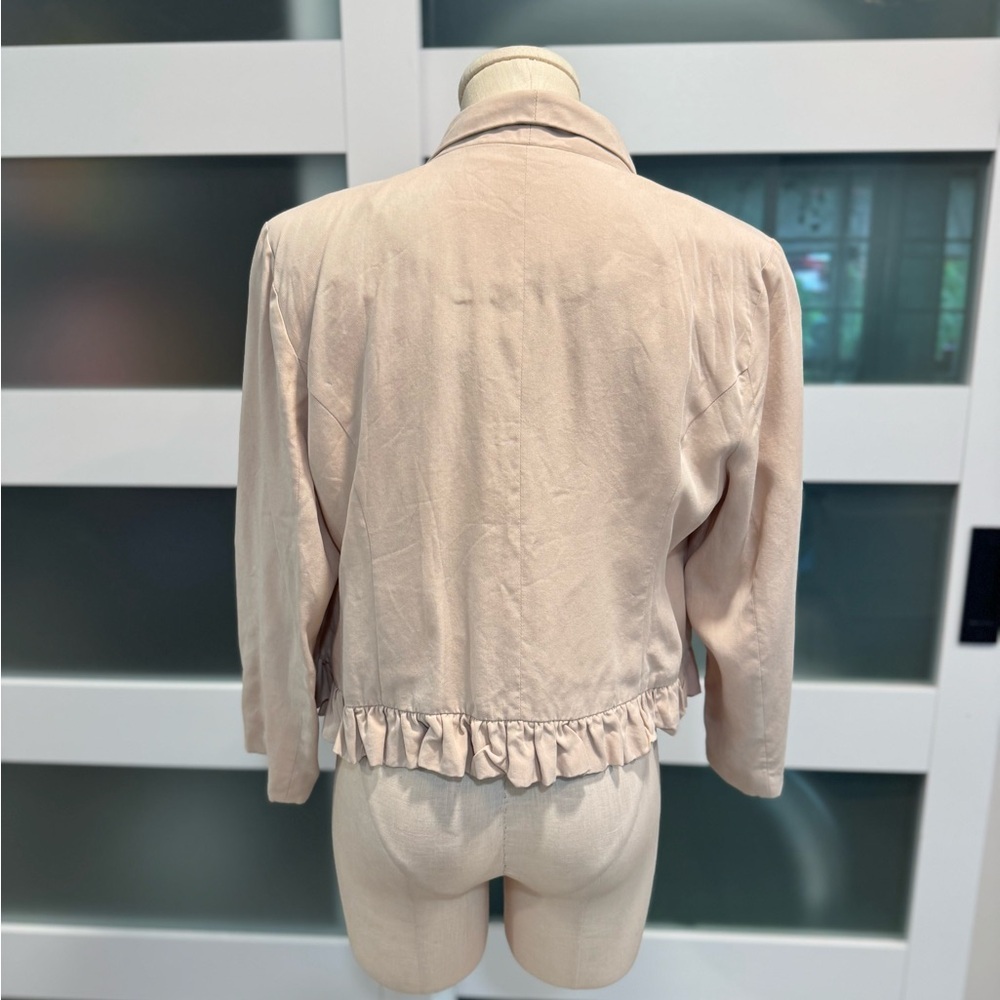 Cartonnier Light Pink/Beige Ruffle-Trim Open Style Size M Lightweight Blazer - Picture 2 of 12